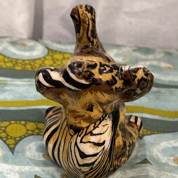 Vintage Ceramic Glazed Striped Trunk Up Lucky Baby Elephant Figurine - Picture 3 of 6